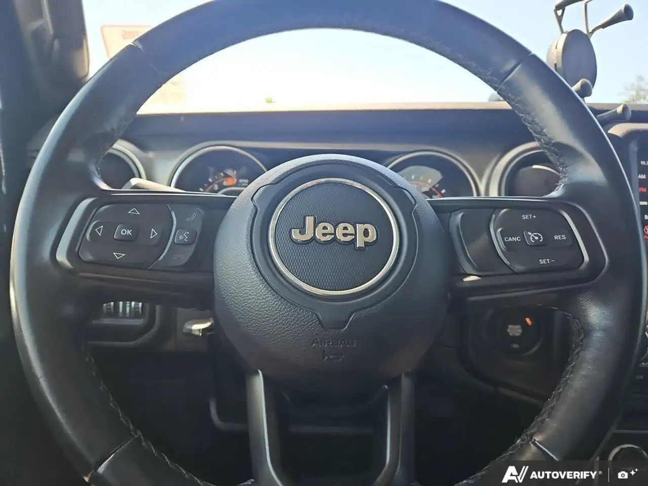Jeep Wrangler photo Jeep Wrangler