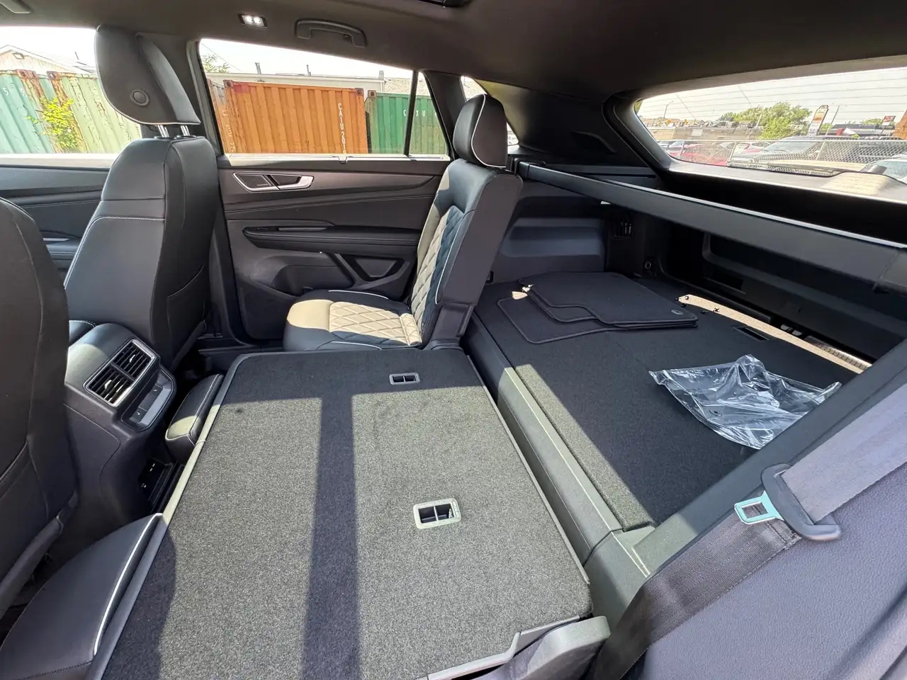 Volkswagen Atlas снимка Volkswagen Atlas