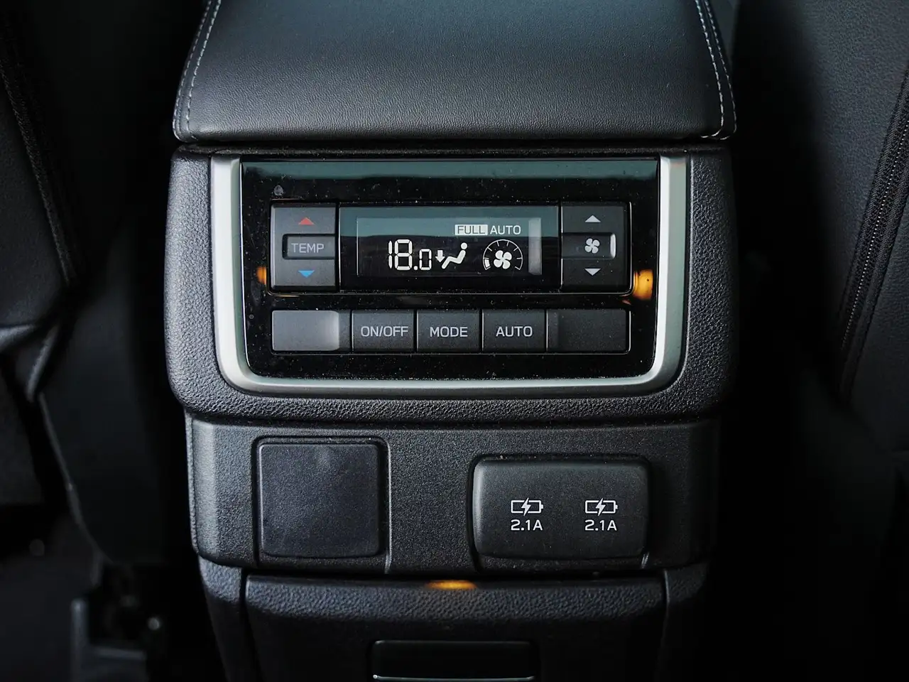 Subaru Ascent снимка Subaru Ascent