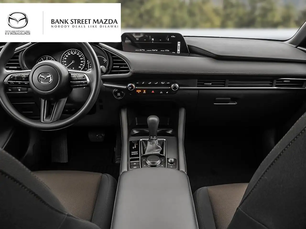 Mazda 3 снимка Mazda 3