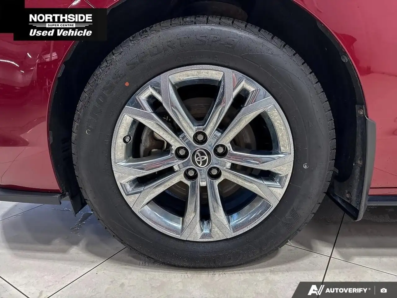 Toyota Sienna снимка Toyota Sienna