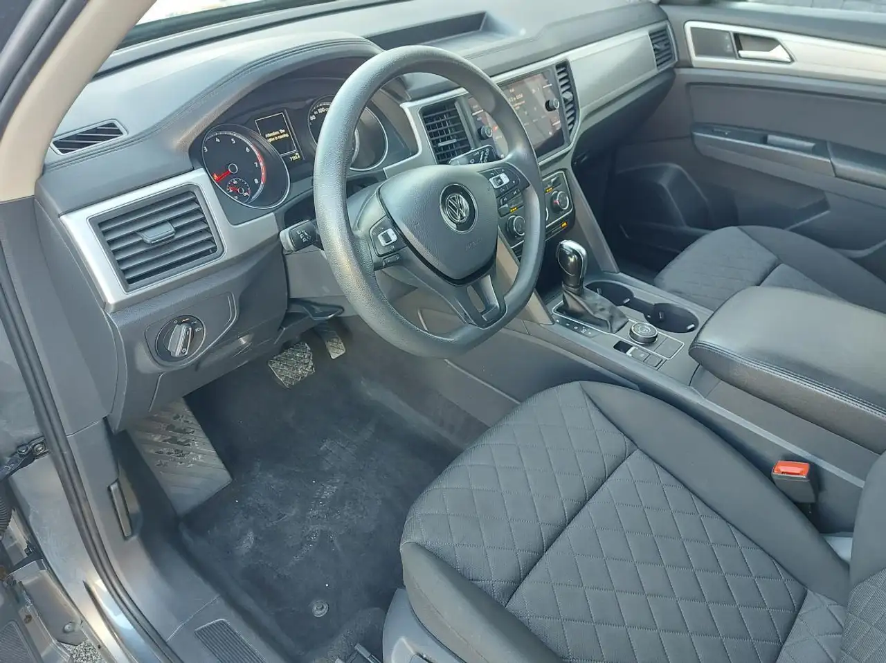 Volkswagen Atlas снимка Volkswagen Atlas