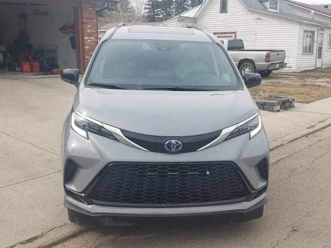 Toyota Sienna снимка Toyota Sienna