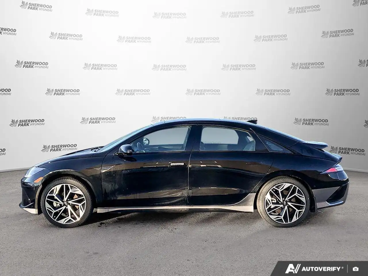 Hyundai IONIQ 6 снимка Hyundai IONIQ 6