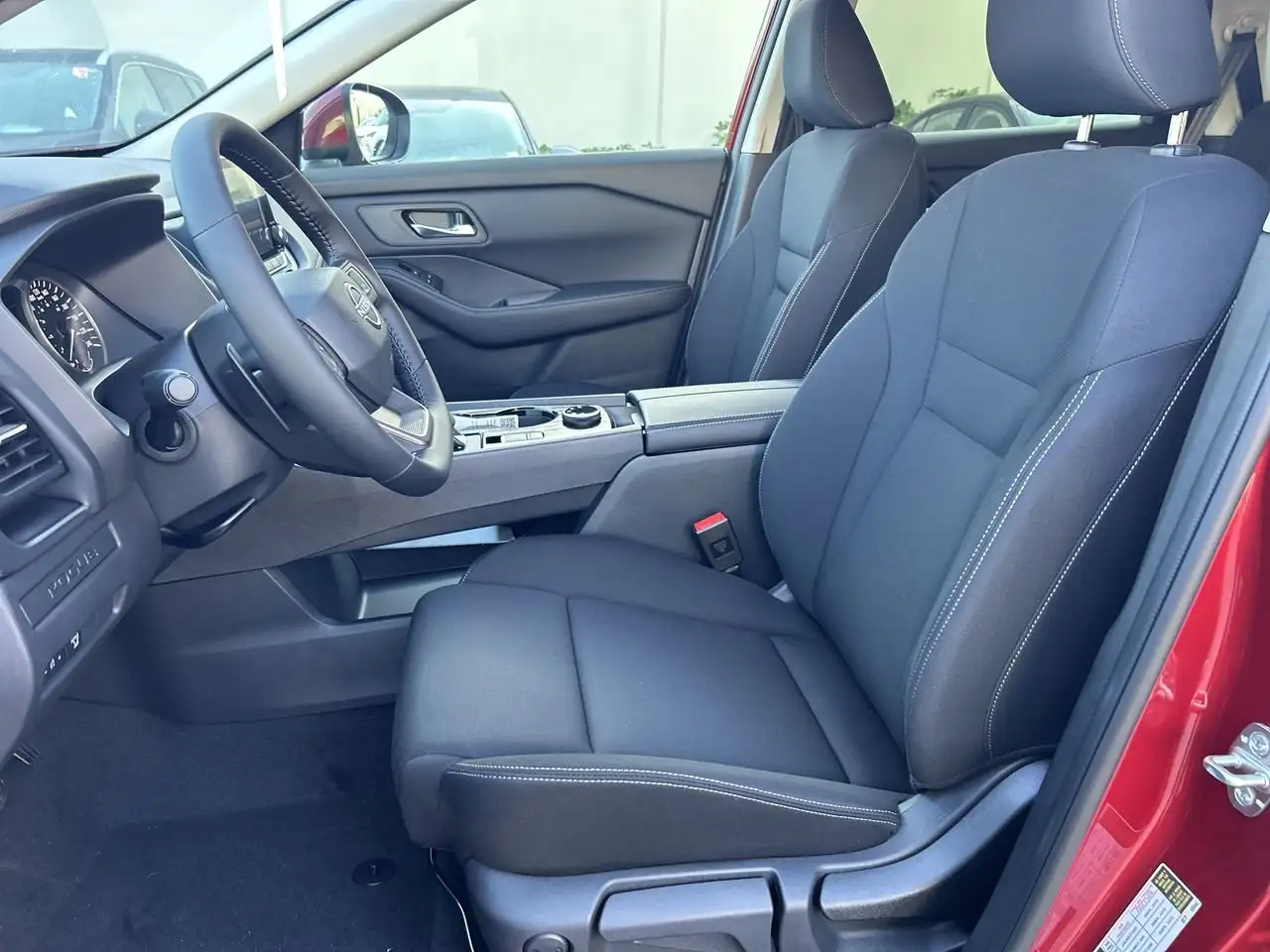 Nissan Rogue fotografie Nissan Rogue