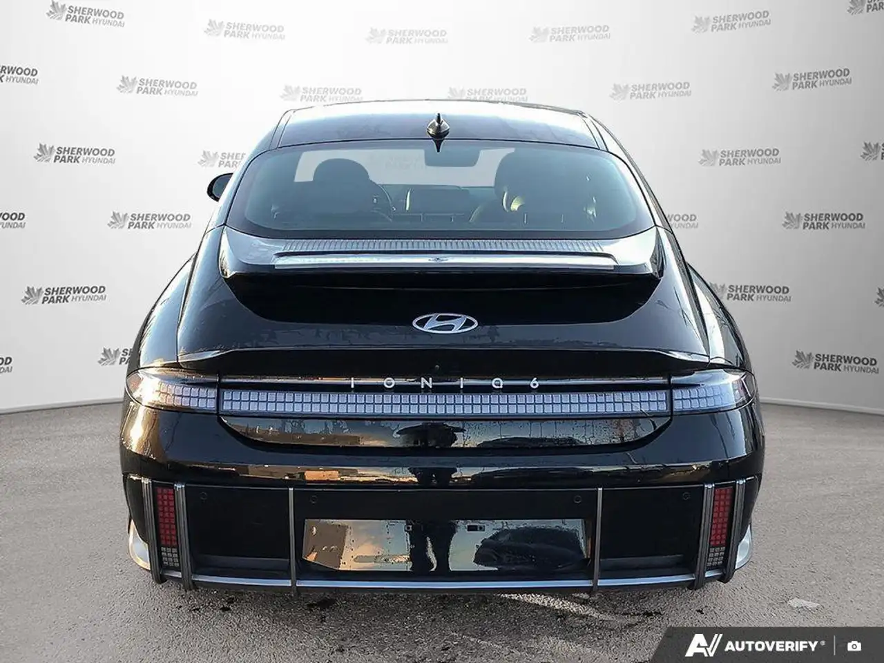 Hyundai IONIQ 6 снимка Hyundai IONIQ 6