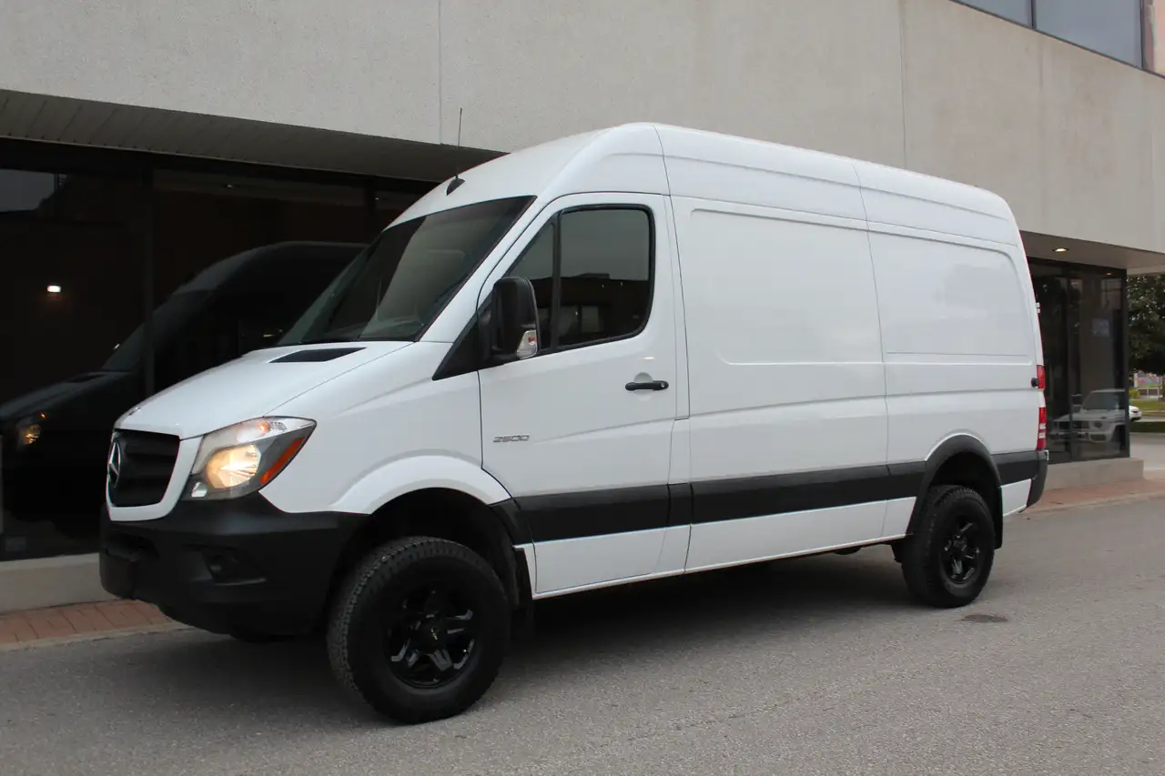 Mercedes-Benz Sprinter снимка Mercedes-Benz Sprinter
