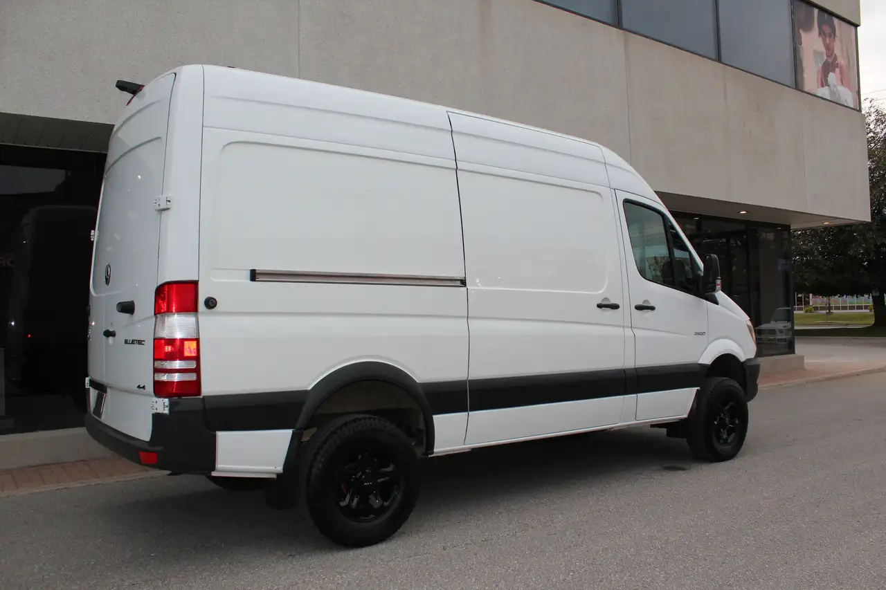 Mercedes-Benz Sprinter снимка Mercedes-Benz Sprinter