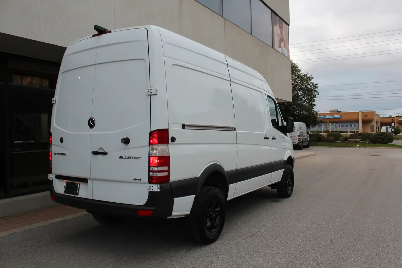 Mercedes-Benz Sprinter снимка Mercedes-Benz Sprinter
