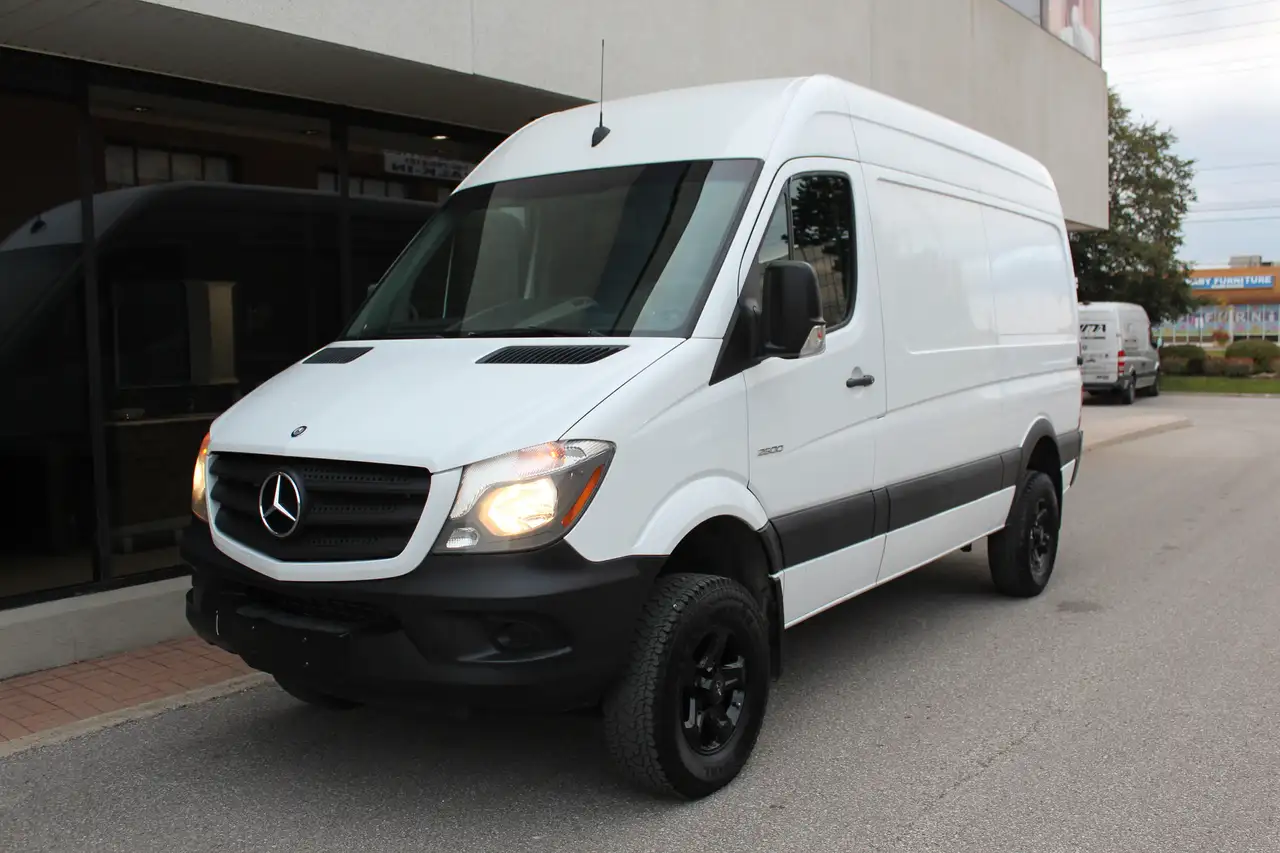 Mercedes-Benz Sprinter снимка Mercedes-Benz Sprinter