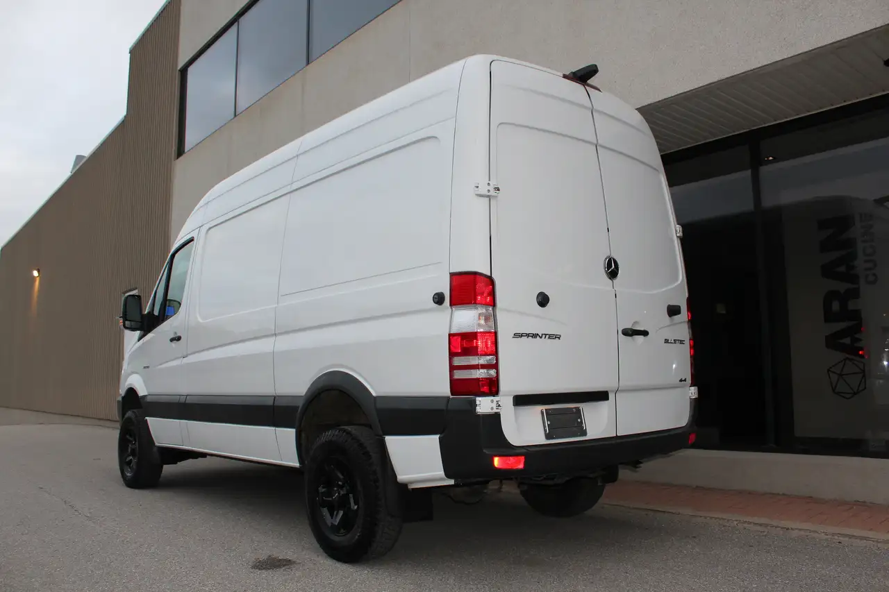 Mercedes-Benz Sprinter снимка Mercedes-Benz Sprinter