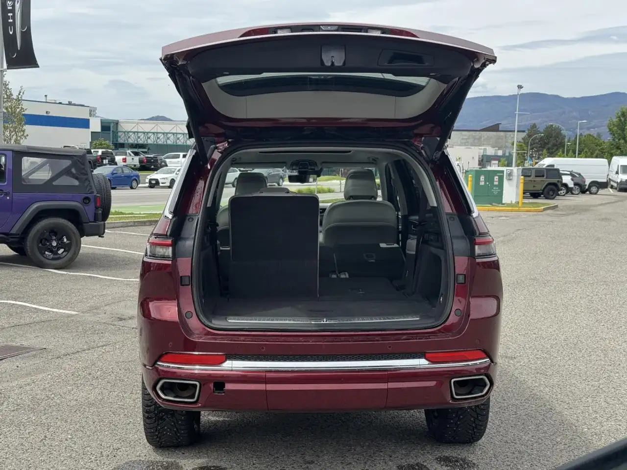 Jeep Grand Cherokee снимка Jeep Grand Cherokee