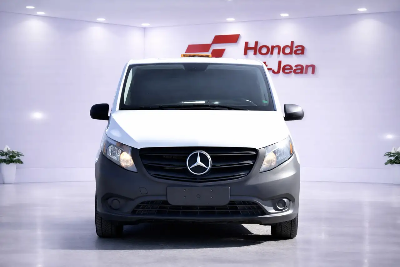 Mercedes-Benz Metris Cargo Van снимка Mercedes-Benz Metris Cargo Van