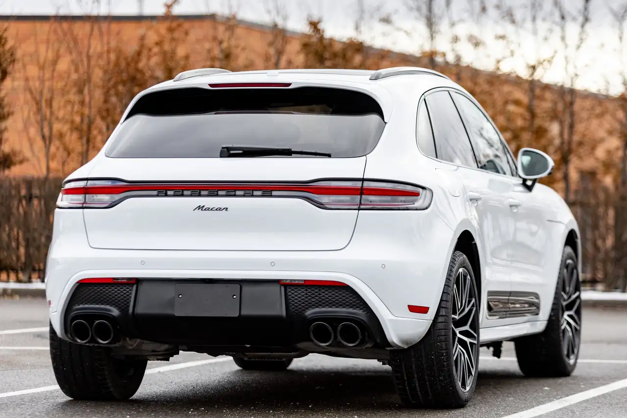 Porsche Macan photo Porsche Macan