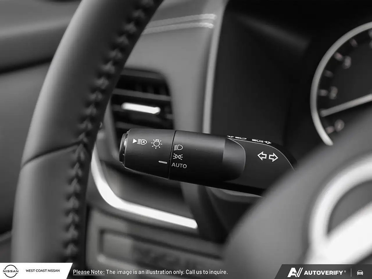 Nissan Rogue fotografie Nissan Rogue