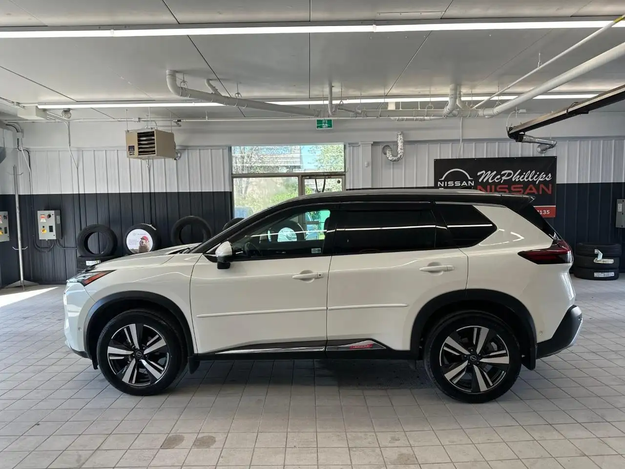 Nissan Rogue снимка Nissan Rogue