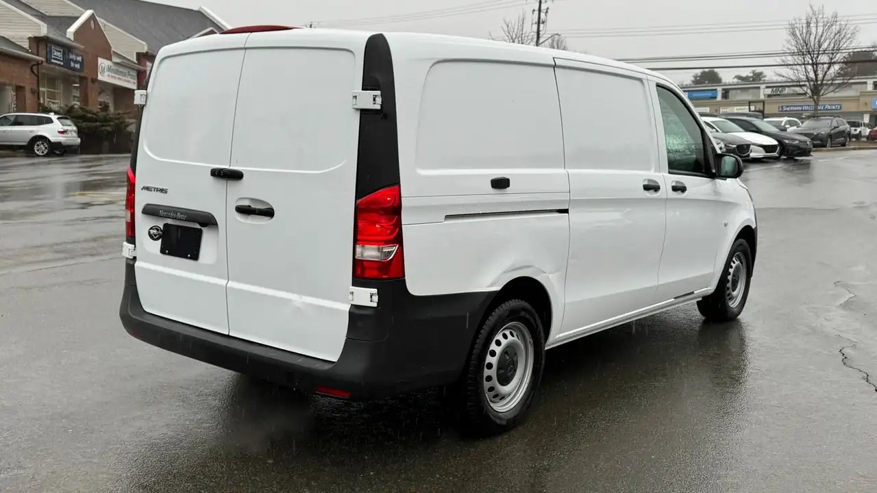 Mercedes-Benz Metris Cargo Van снимка Mercedes-Benz Metris Cargo Van