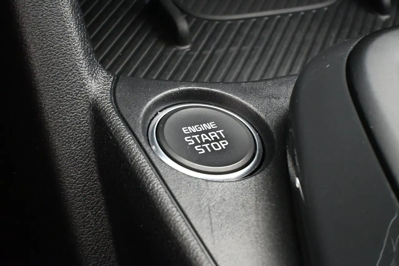 Kia K4 снимка Kia K4