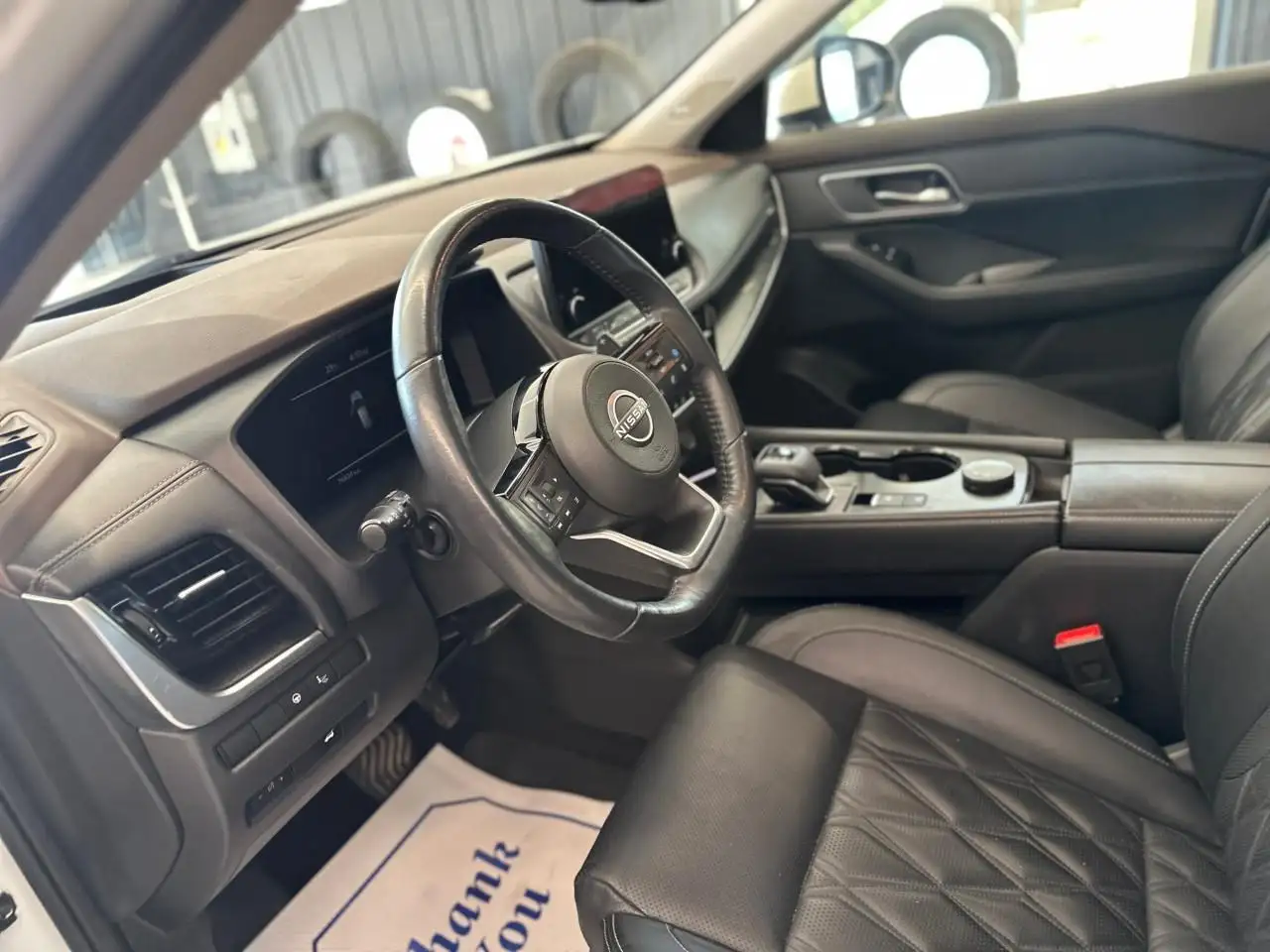 Nissan Rogue снимка Nissan Rogue
