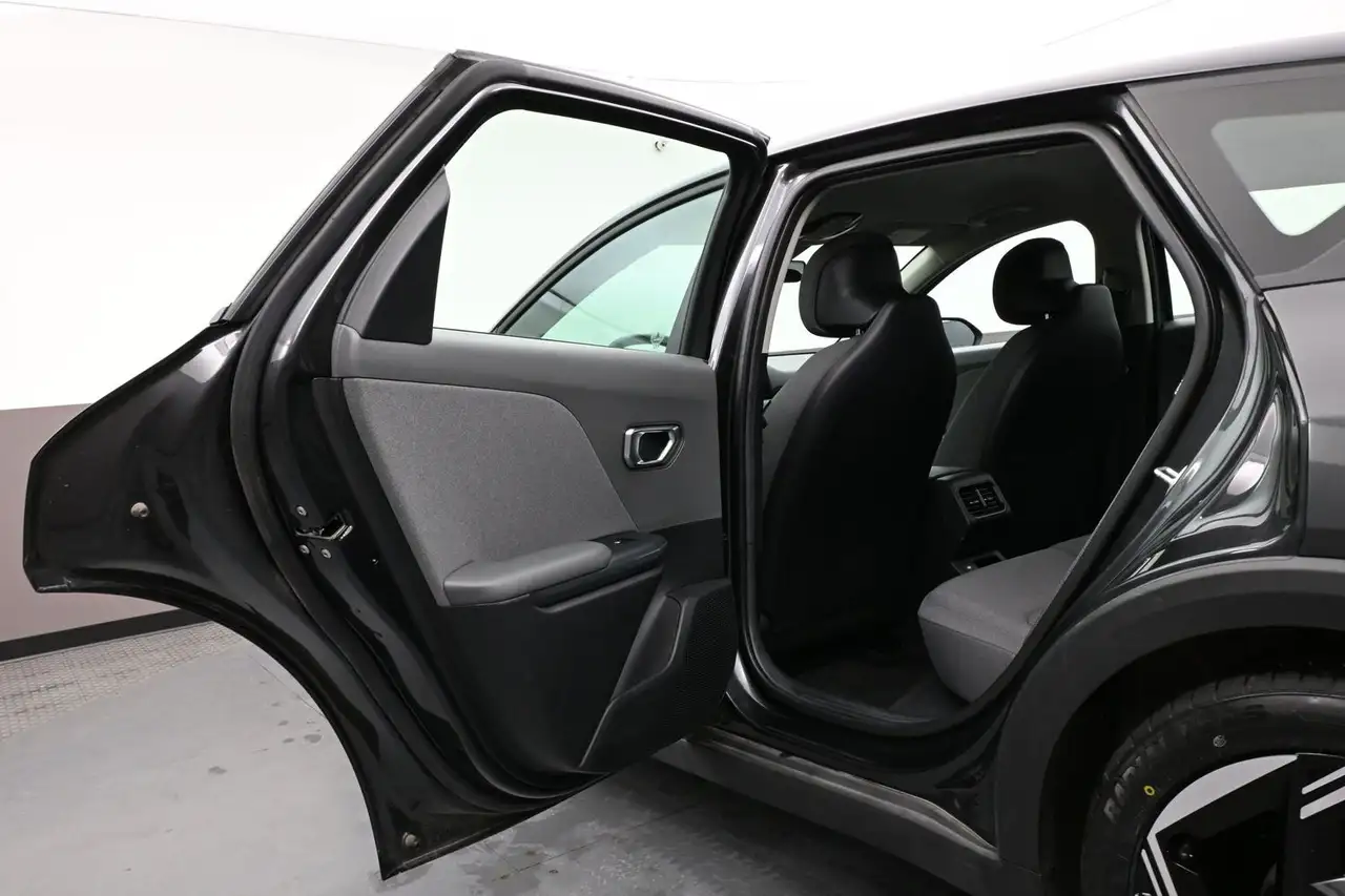 Kia K4 снимка Kia K4