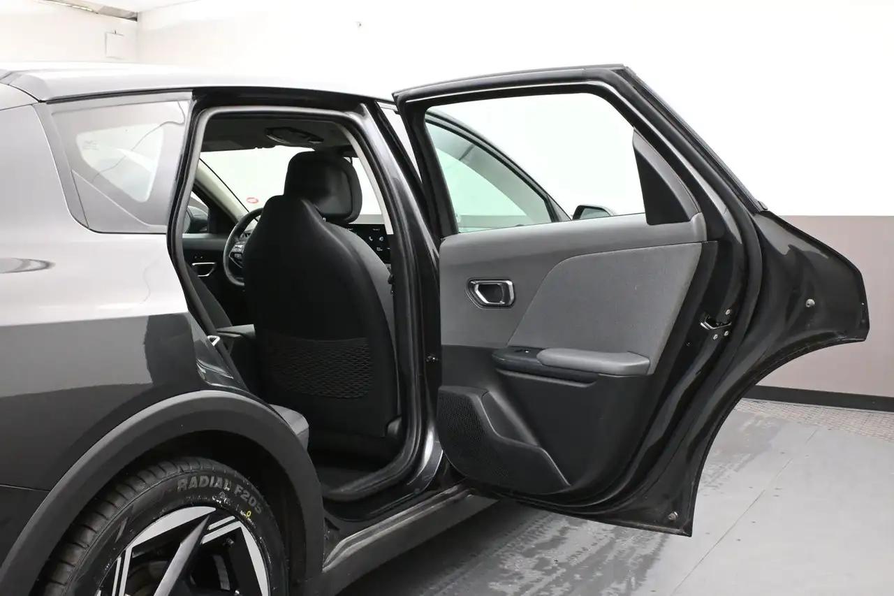 Kia K4 снимка Kia K4