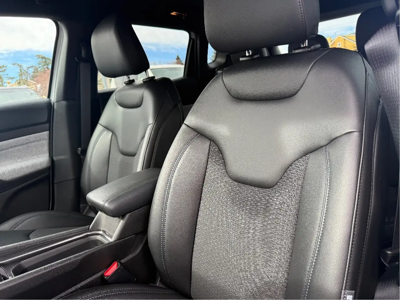 Jeep Compass photo Jeep Compass