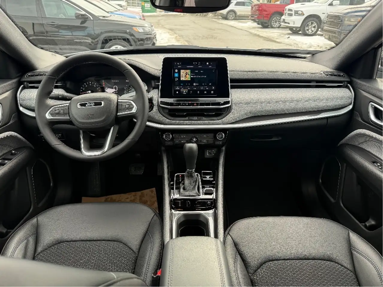 Jeep Compass photo Jeep Compass