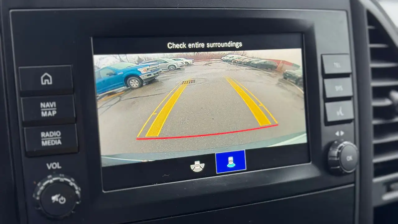 Mercedes-Benz Metris Cargo Van снимка Mercedes-Benz Metris Cargo Van