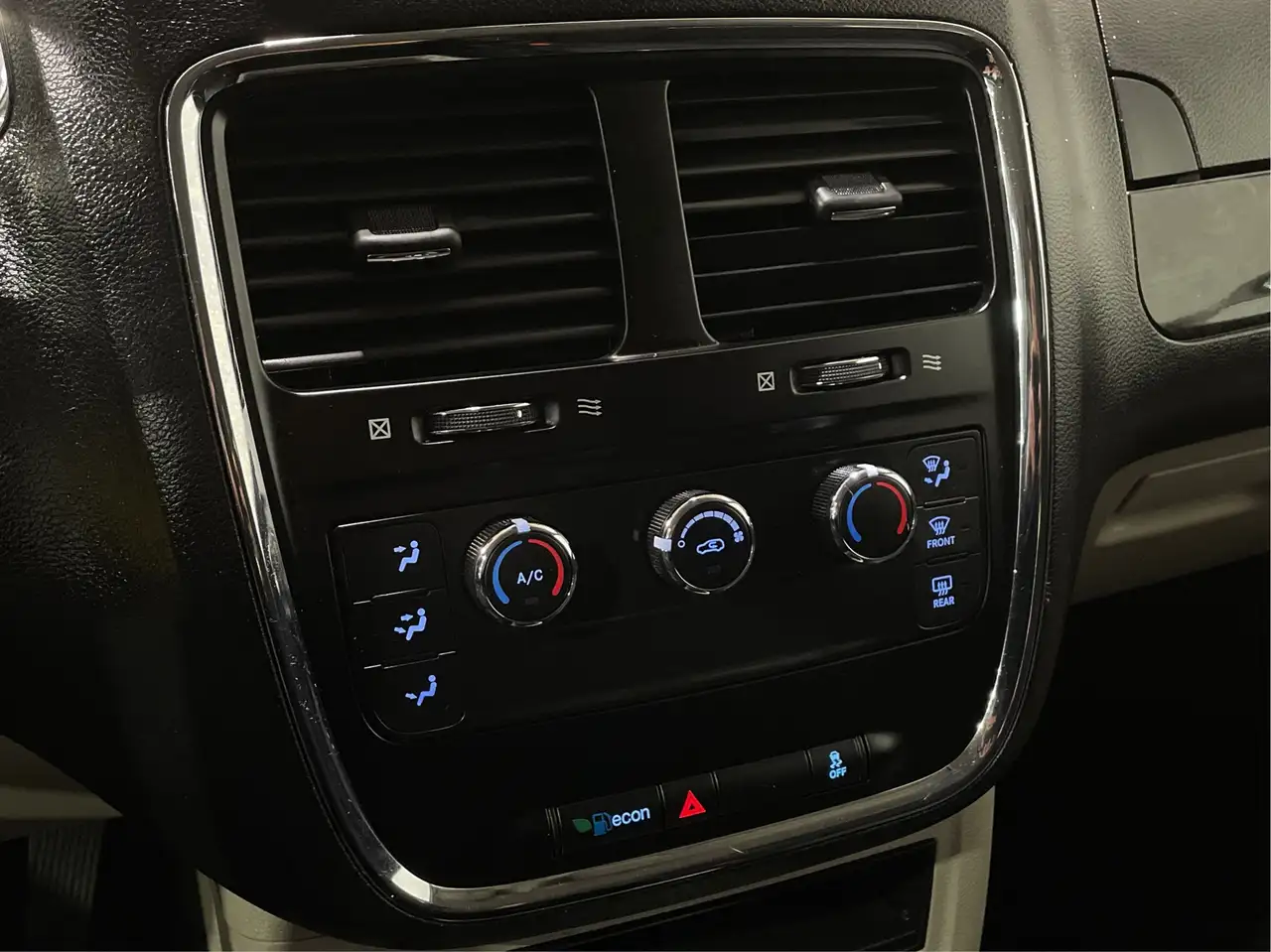 Dodge Grand Caravan fotografie Dodge Grand Caravan