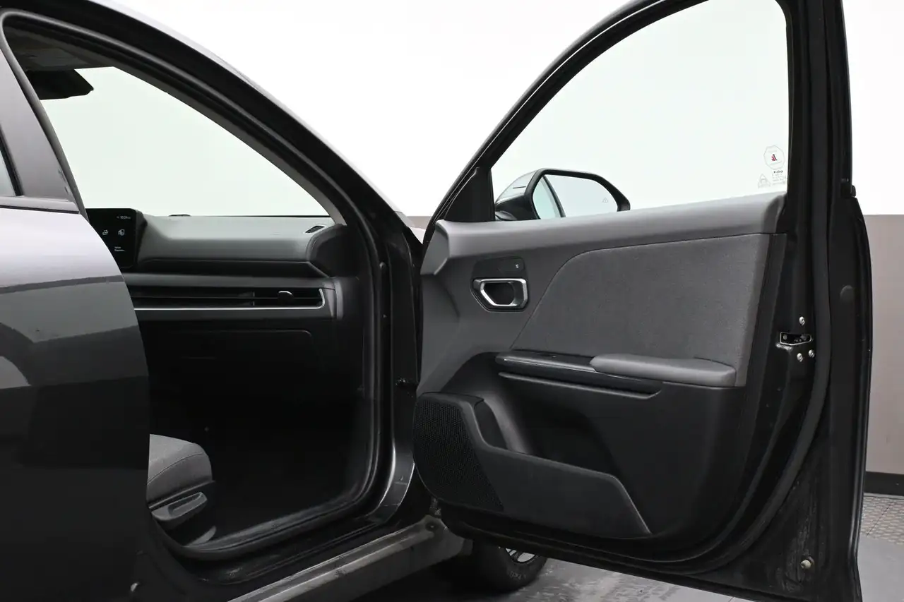 Kia K4 снимка Kia K4