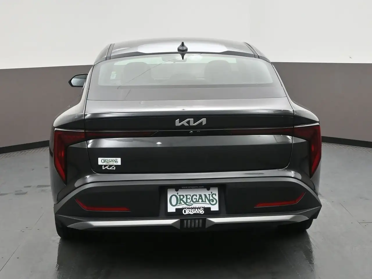 Kia K4 снимка Kia K4