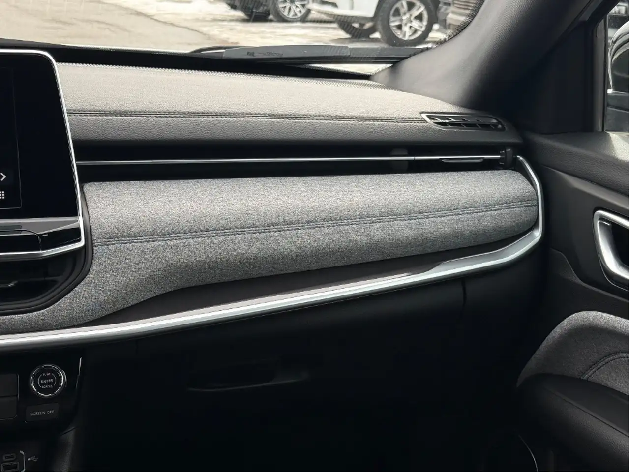 Jeep Compass photo Jeep Compass