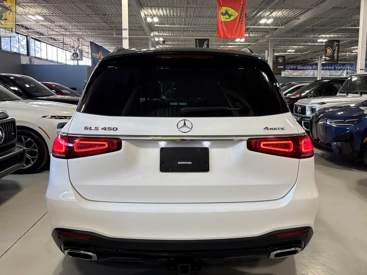 Mercedes-Benz GLS снимка Mercedes-Benz GLS