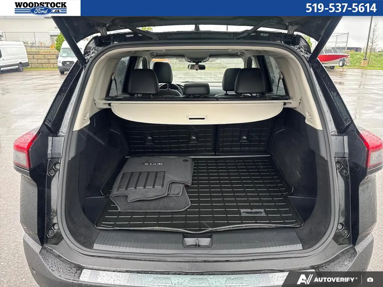 Nissan Rogue fotografie Nissan Rogue