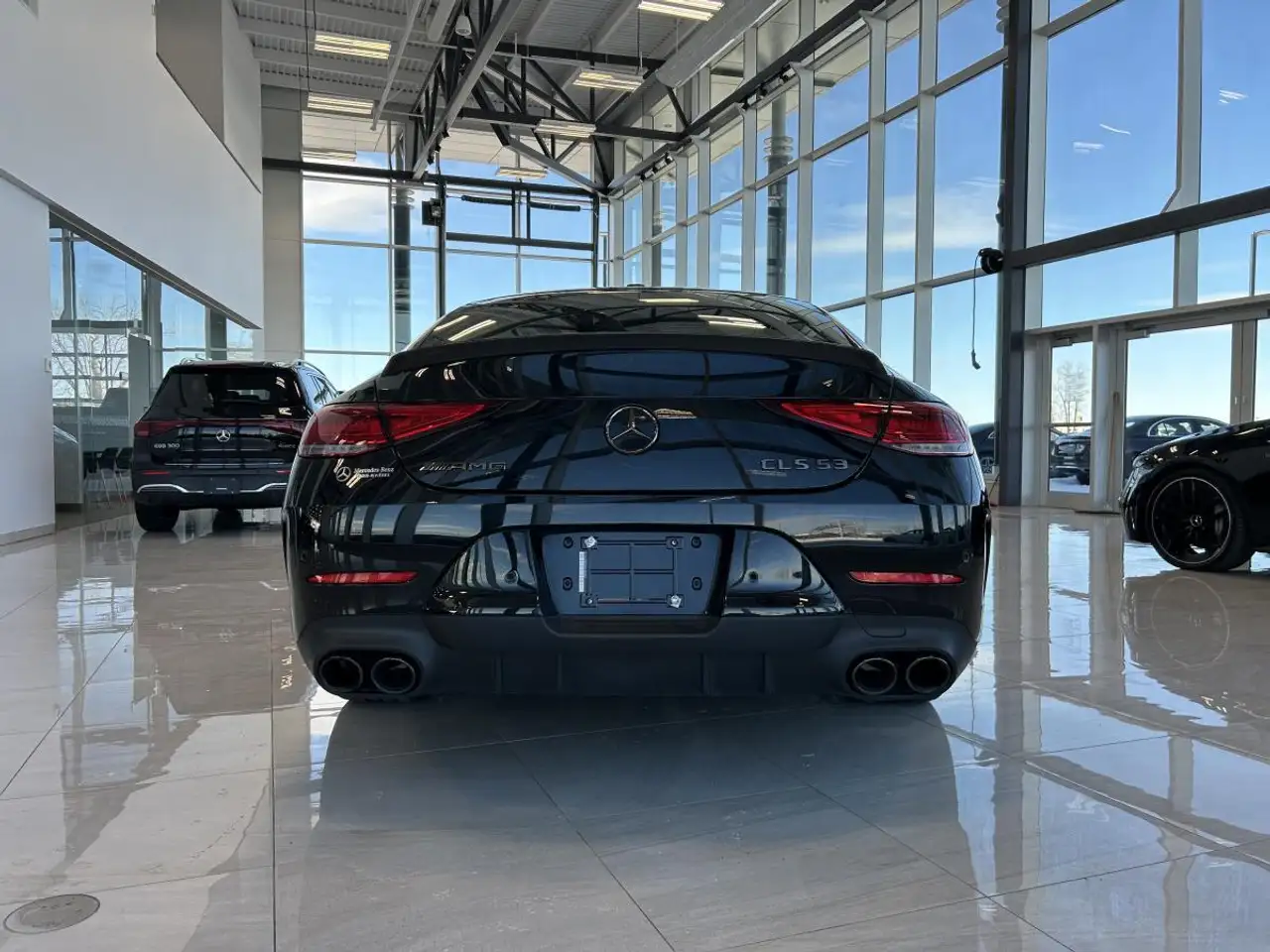 Mercedes-Benz CLS снимка Mercedes-Benz CLS