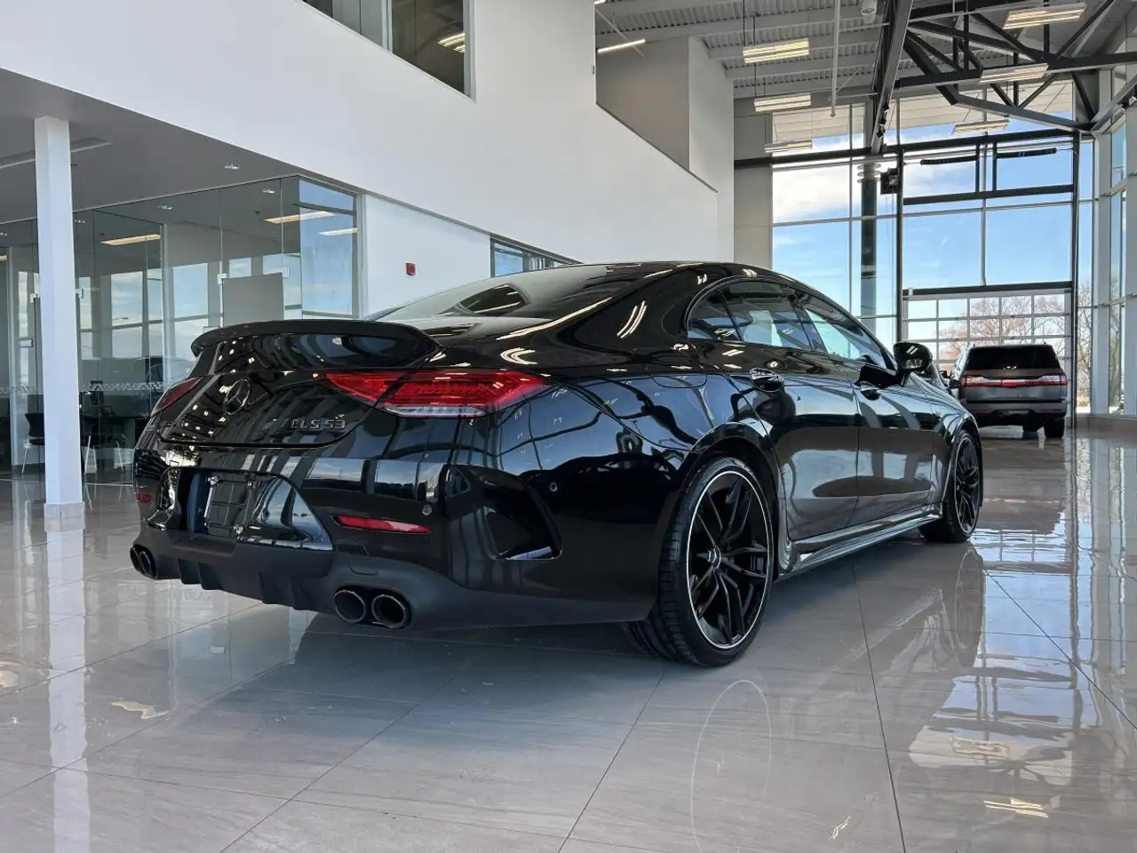 Mercedes-Benz CLS снимка Mercedes-Benz CLS
