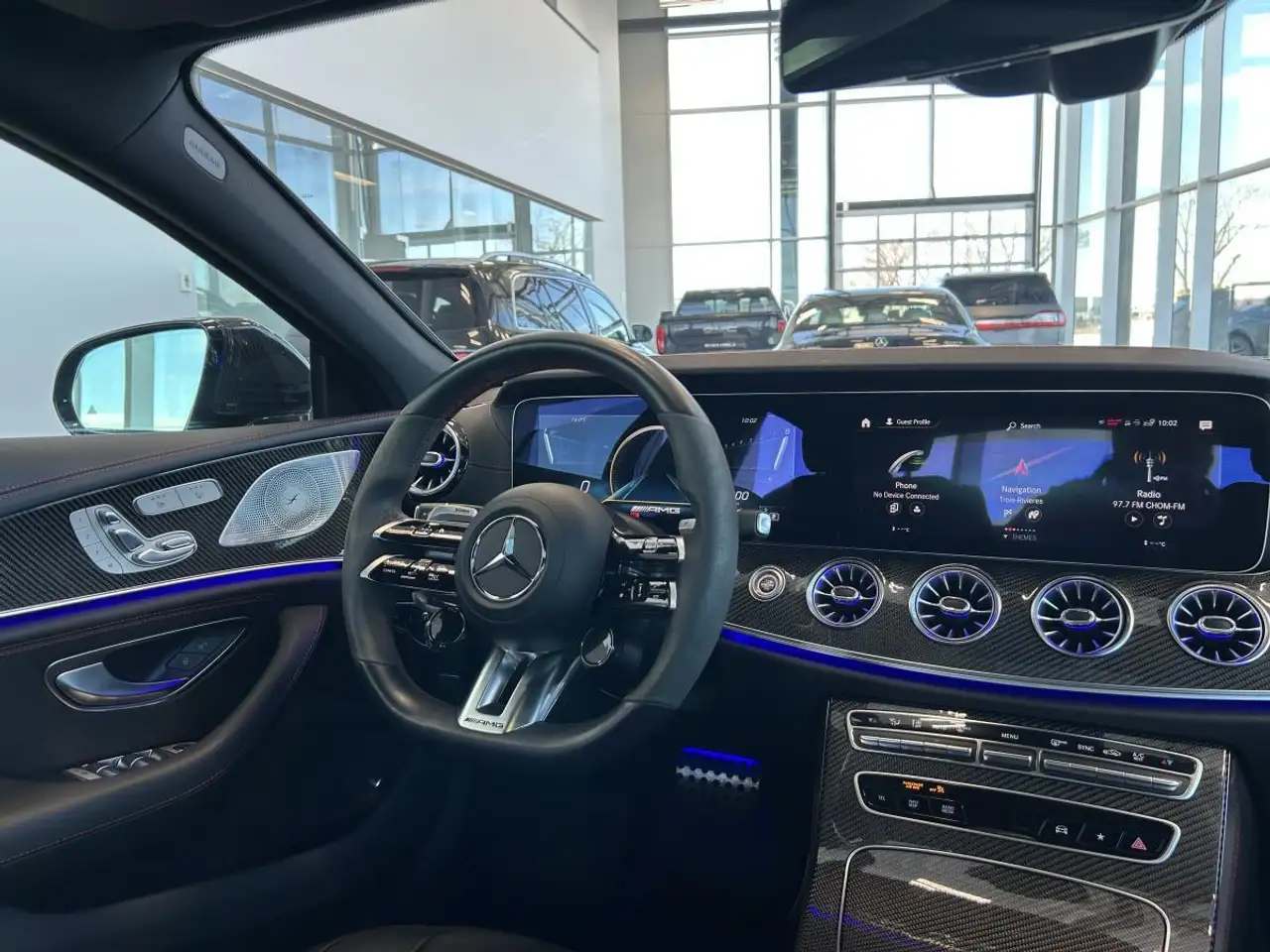 Mercedes-Benz CLS снимка Mercedes-Benz CLS