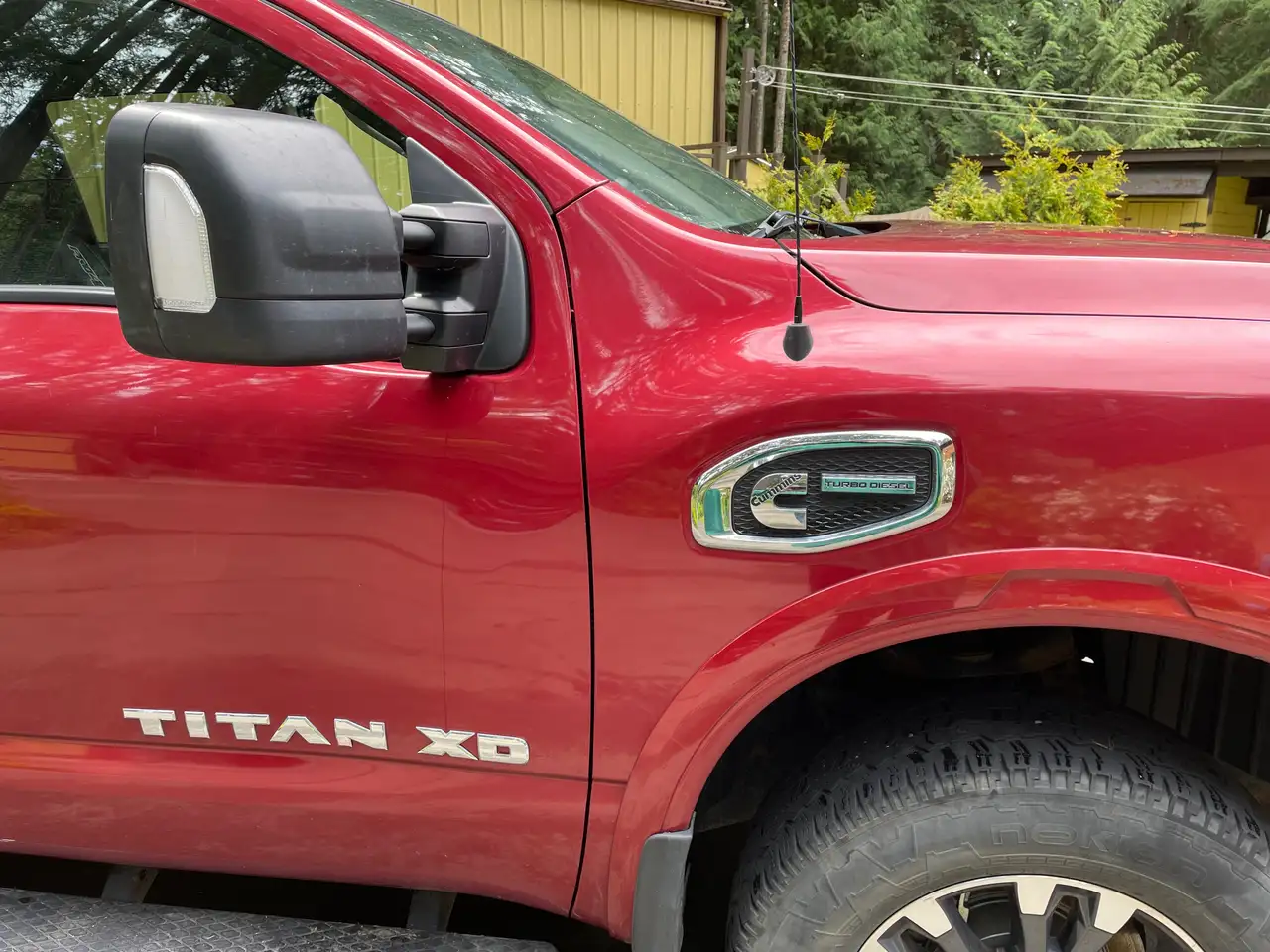 Nissan Titan снимка Nissan Titan