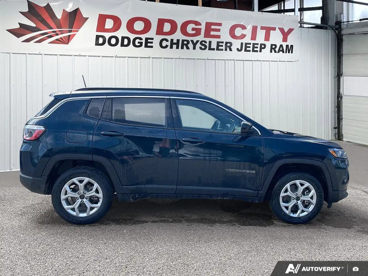 Jeep Compass photo Jeep Compass
