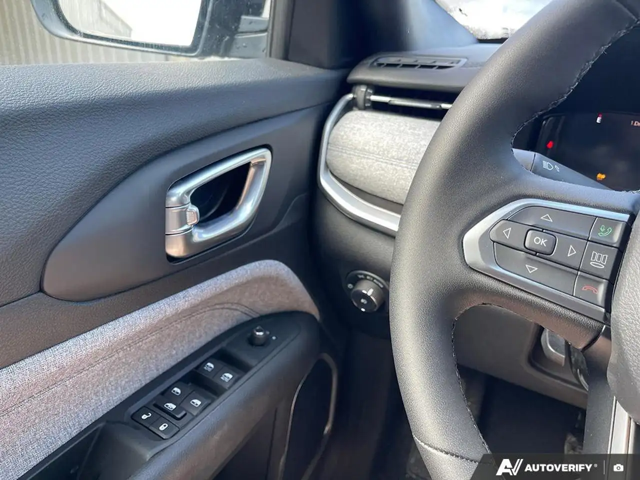 Jeep Compass photo Jeep Compass