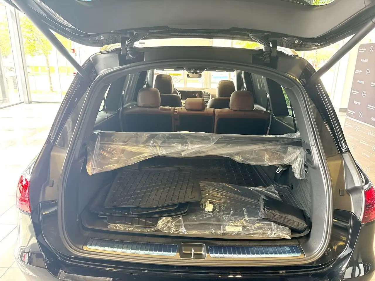 Mercedes-Benz GLS photo Mercedes-Benz GLS