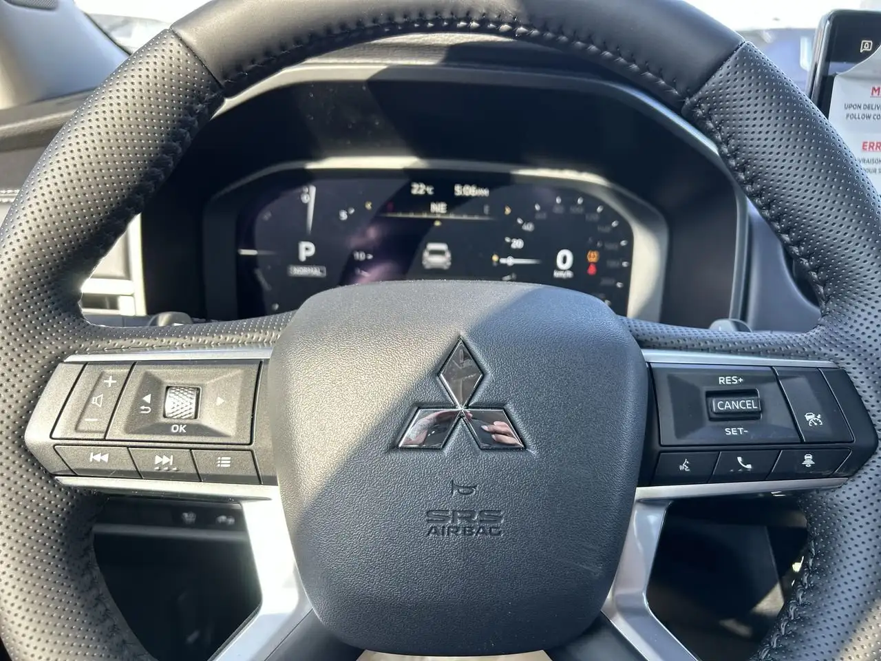 Mitsubishi Outlander photo Mitsubishi Outlander