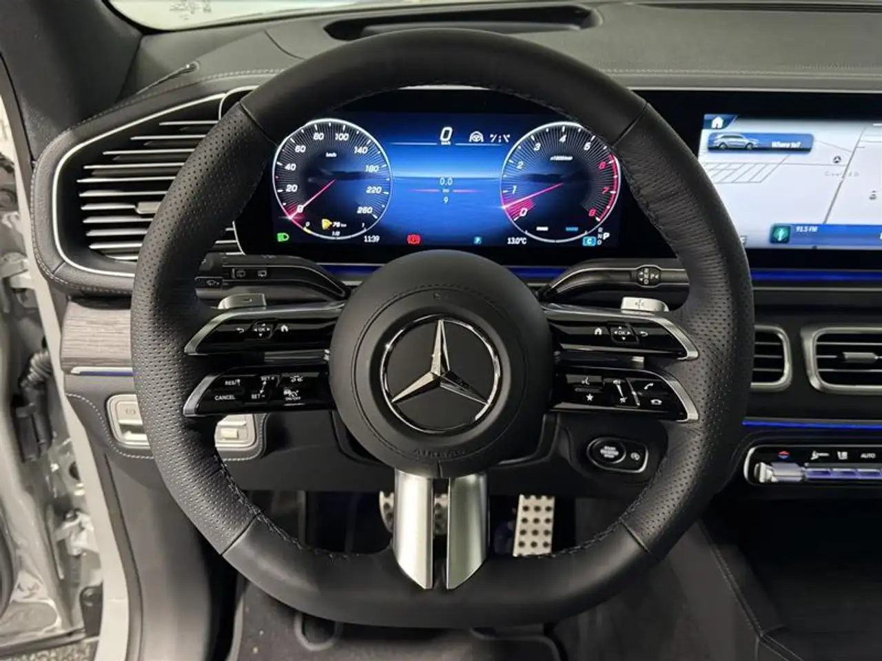 Mercedes-Benz GLS снимка Mercedes-Benz GLS