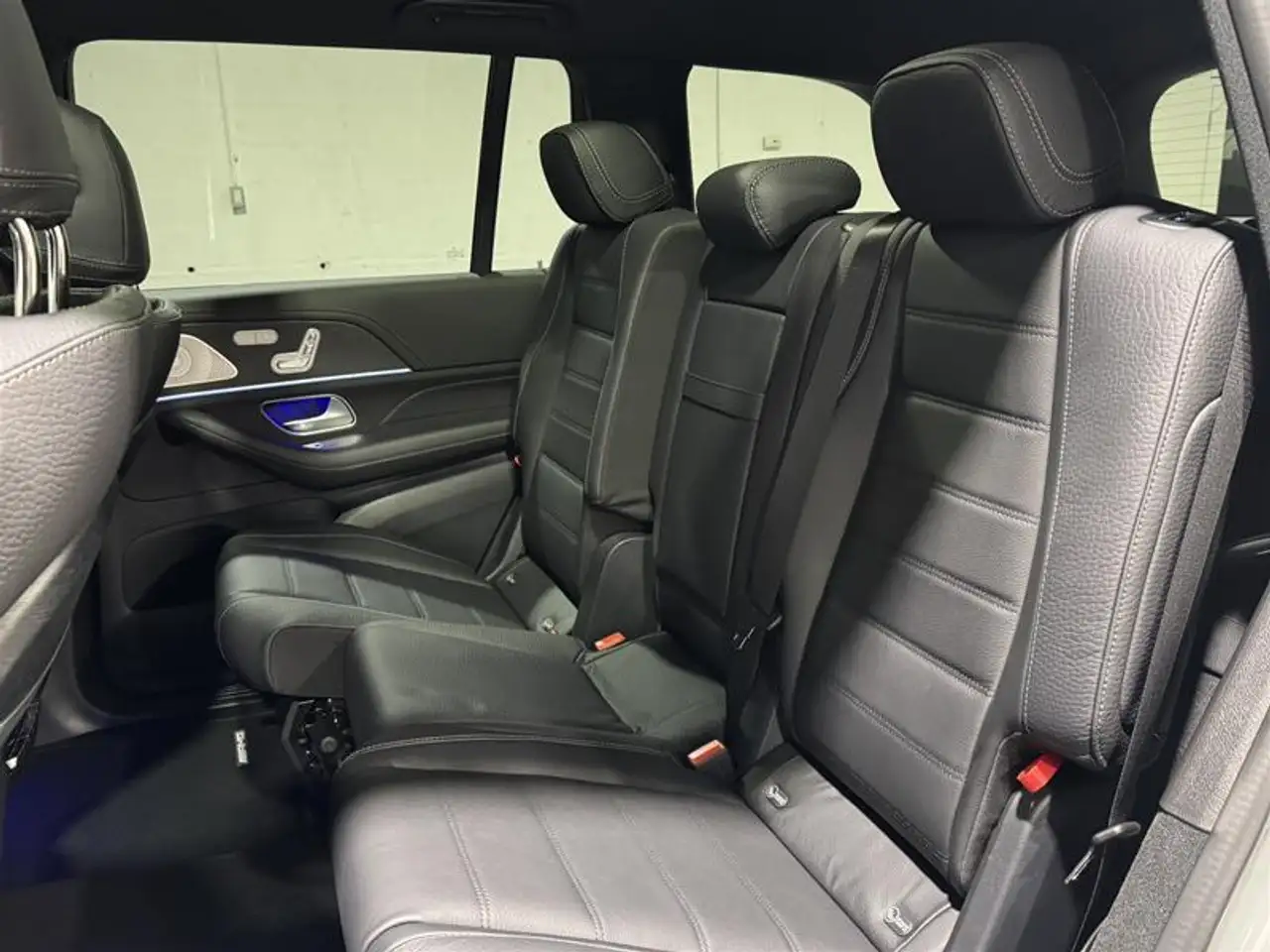 Mercedes-Benz GLS снимка Mercedes-Benz GLS