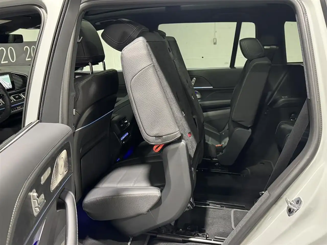 Mercedes-Benz GLS снимка Mercedes-Benz GLS