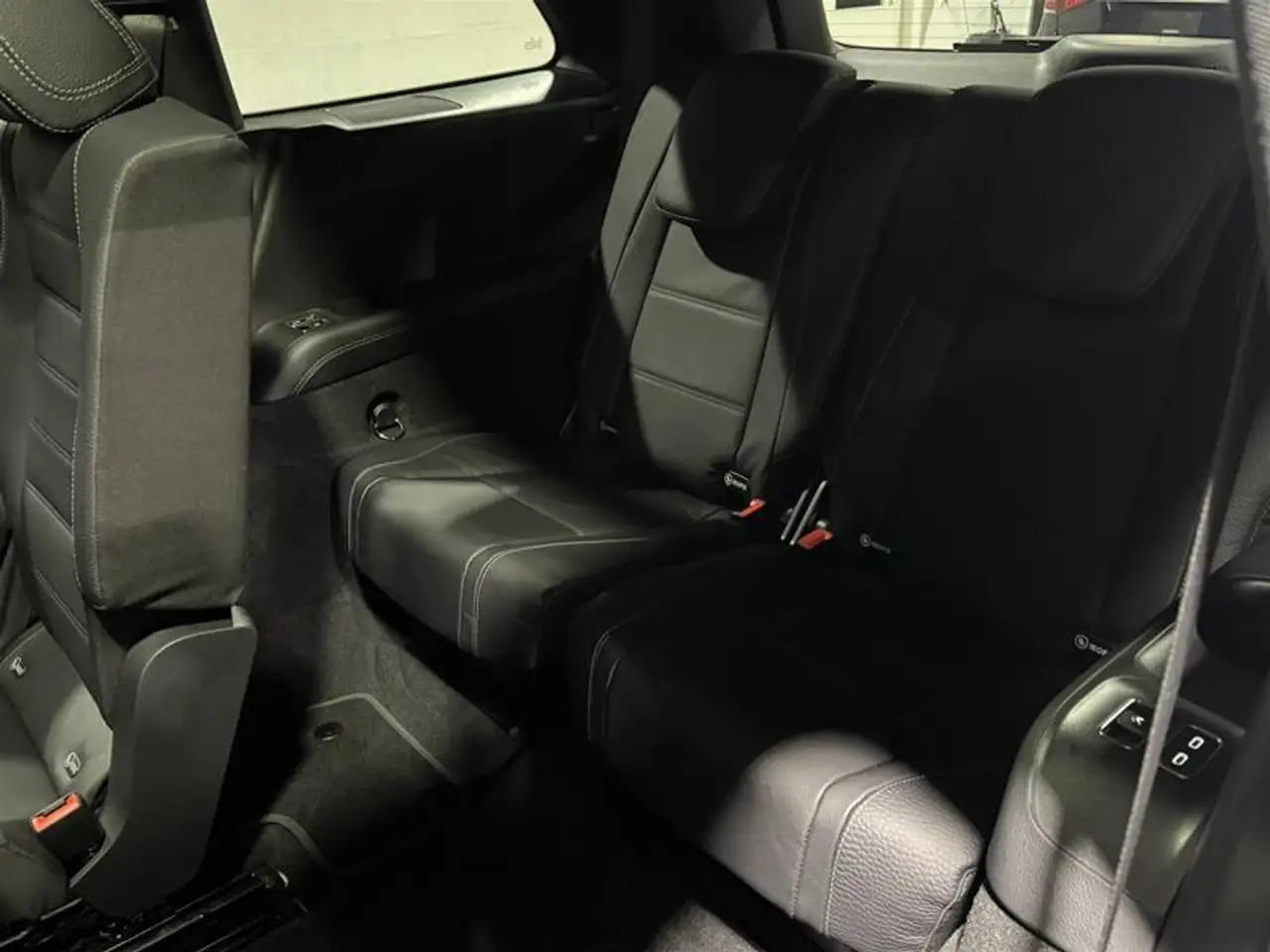 Mercedes-Benz GLS снимка Mercedes-Benz GLS