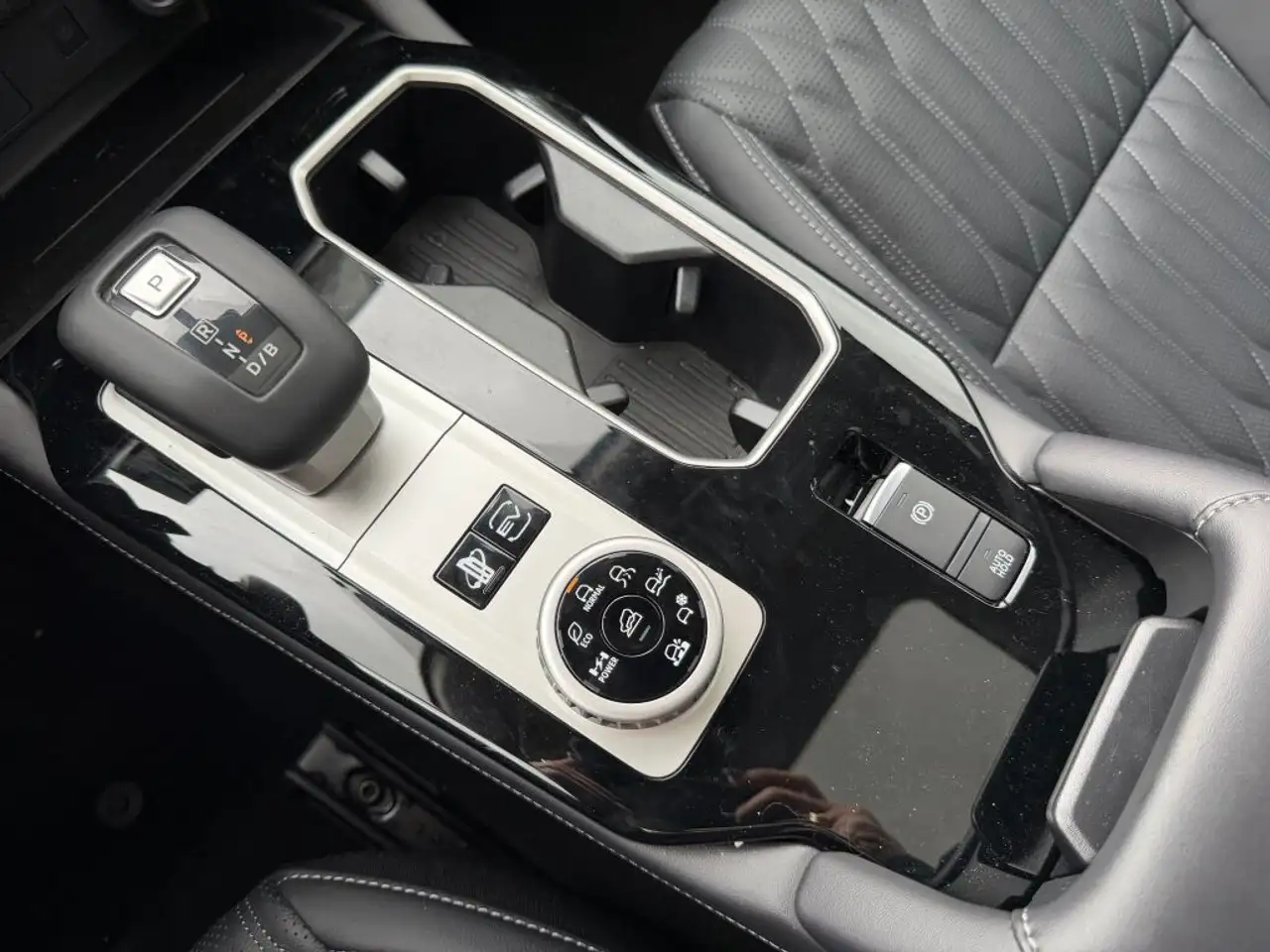 Mitsubishi Outlander fotografie Mitsubishi Outlander