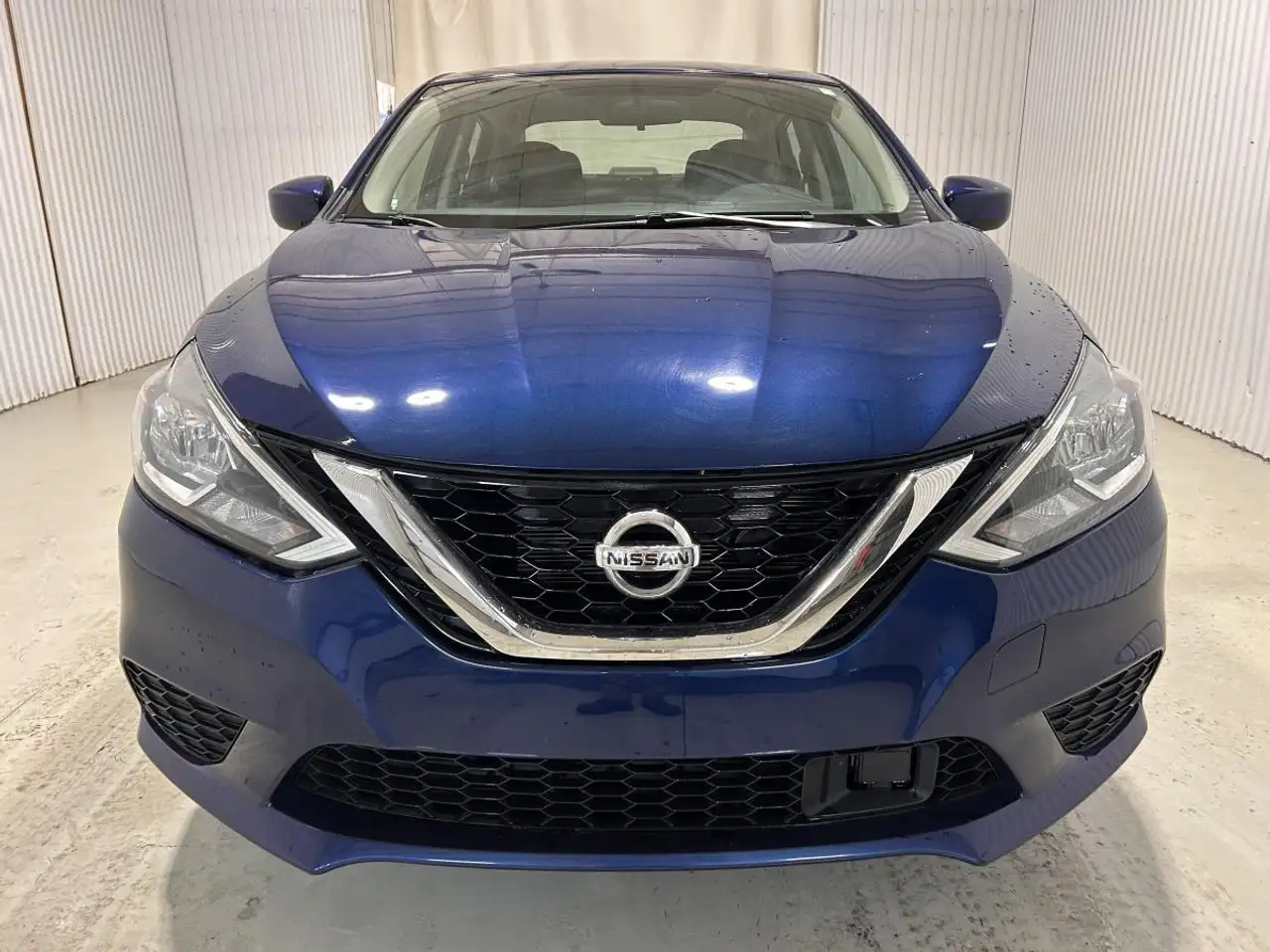 Nissan Sentra photo Nissan Sentra