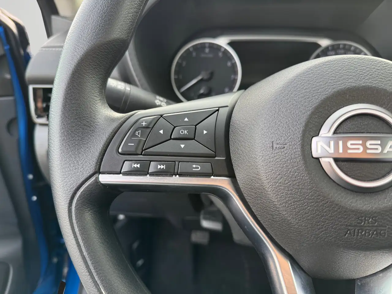 Nissan Sentra снимка Nissan Sentra