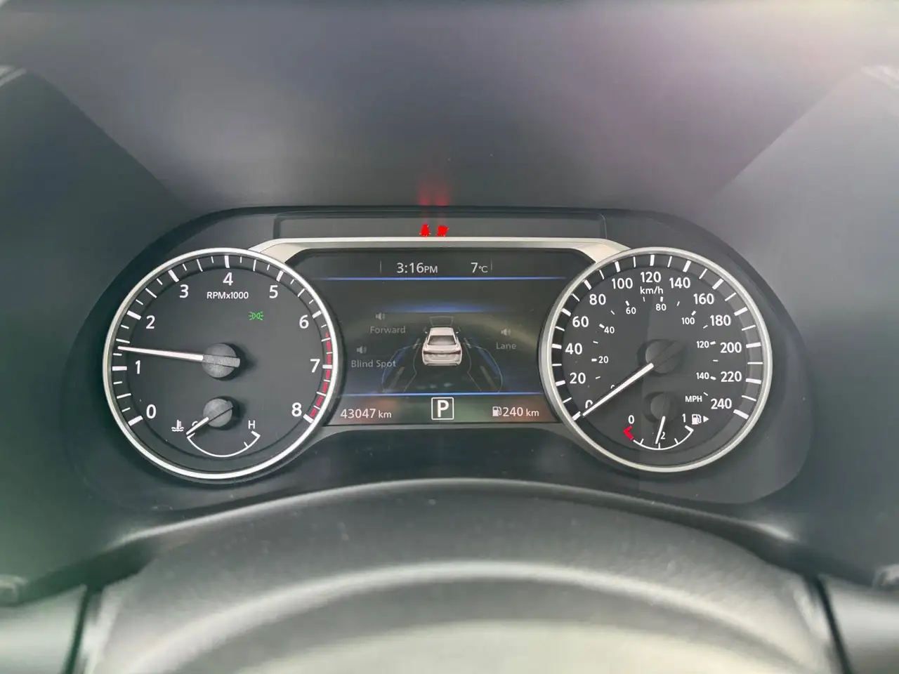 Nissan Sentra снимка Nissan Sentra